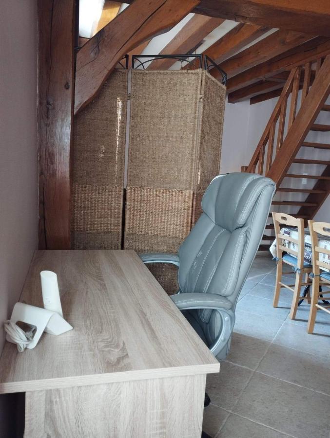 Charmante Petite Maison De Bourg Διαμέρισμα Autry-le-Chatel Εξωτερικό φωτογραφία